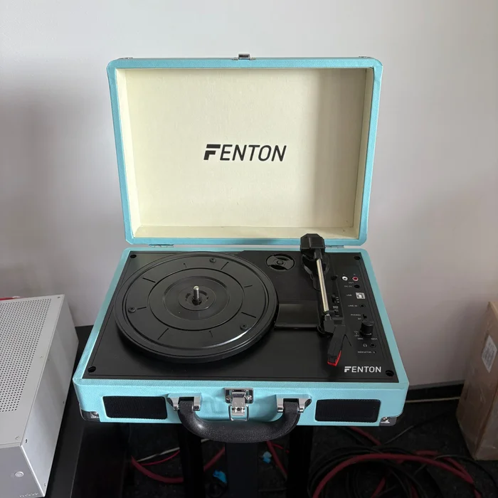 Fenton RP115 BT Plattenspieler im Aktenkoffer-Format mit Bluetooth Blau B-Ware