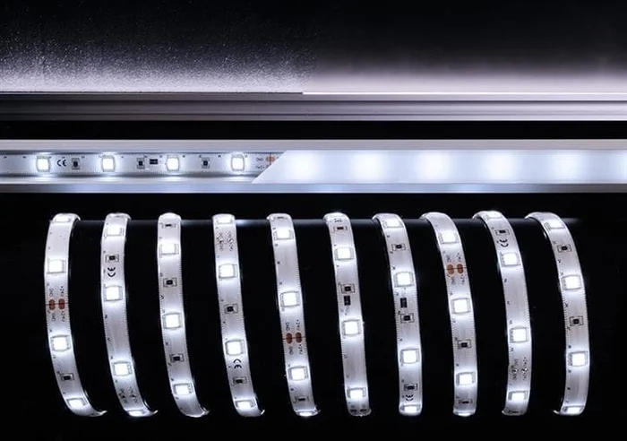 Flexibler LED Stripe, 5050, SMD, Kaltweiß, 24V DC, 36,00 W