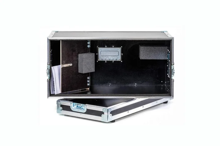 Look Solutions Flightcase für Cobra