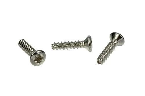 NEUTRIK E-SCREW1-12NI – Nickel PLASTITE®* Schneidschraube 2.9×1.06 tri-rondular, 12 mm lang, gesenkt