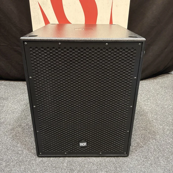 RCF SUB 8004-AS B-Ware