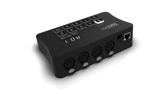 Sunlite EC – New Economy Class, 4 XLR, 13 Keys, Plastic Sleek design, Suite3 Express, 1024ch