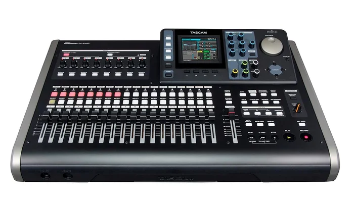 Tascam DP-24SD – 24-Spur-Digital-Portastudio, Aufnahme auf SD-Karte, 8